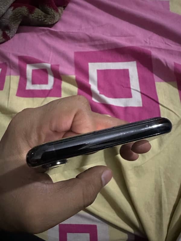 i phone x pta aproved 64 Gb 10/10 condition 3