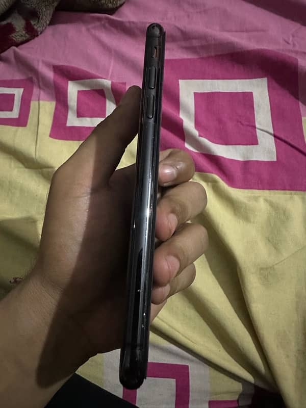 i phone x pta aproved 64 Gb 10/10 condition 4