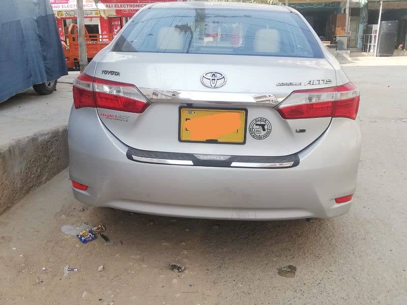 Toyota Corolla Altis 2016 urgent 5