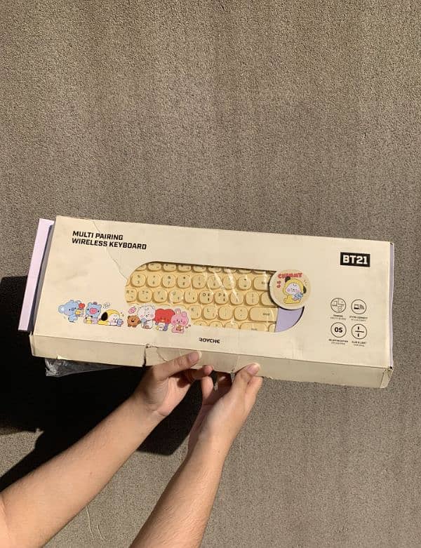 [BTS] Line Friends BT21 Wireless Bluetooth Keyboard 1