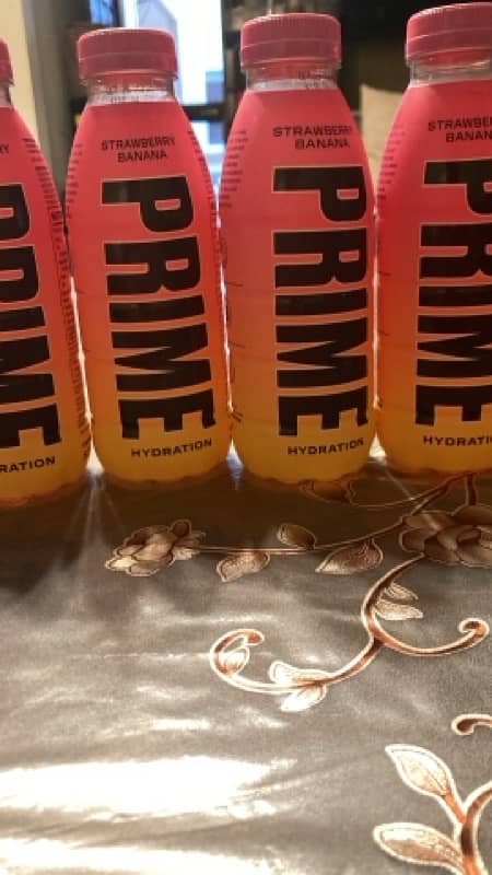 Prime hydration Glowberry , Strawberry banana 3