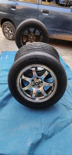 Brand new tyres and alloyrims,195/65-R15 tubless