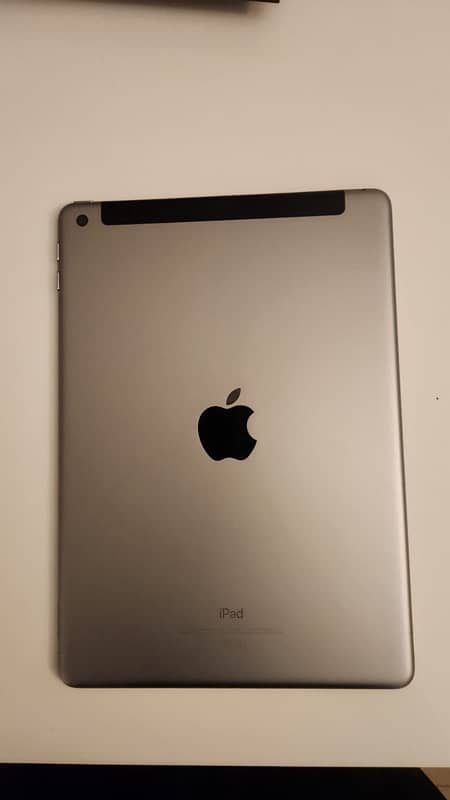 Apple IPad 6th Gen 3