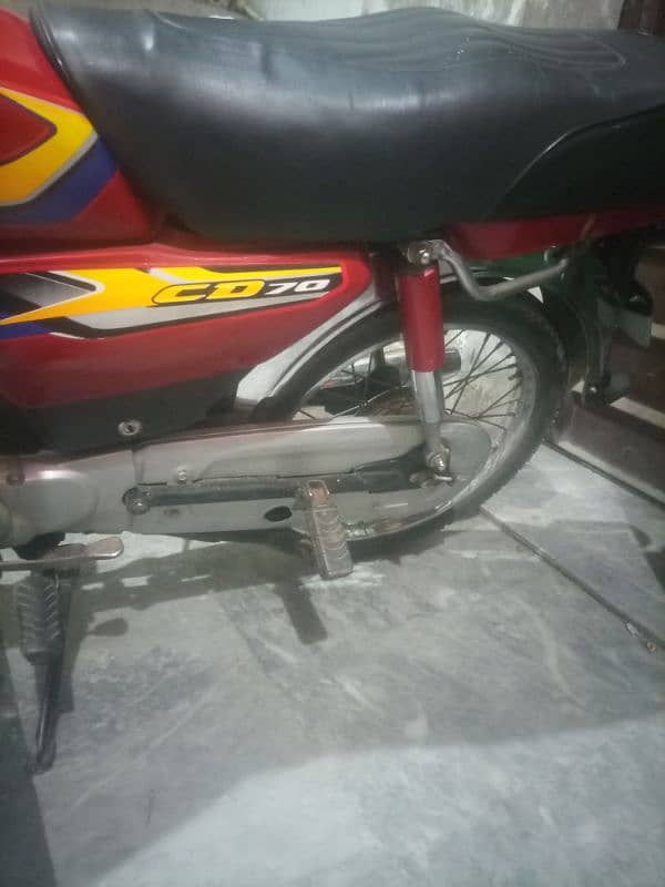 Honda cd70 2009 3