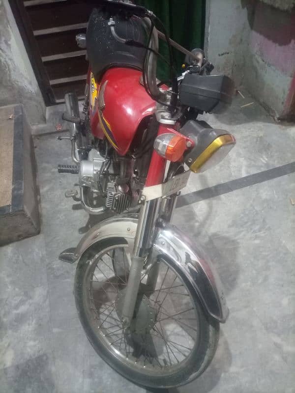 Honda cd70 2009 4