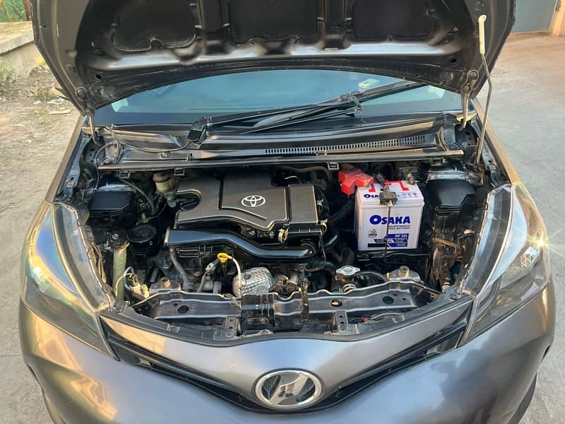 Toyota Vitz 2014 13