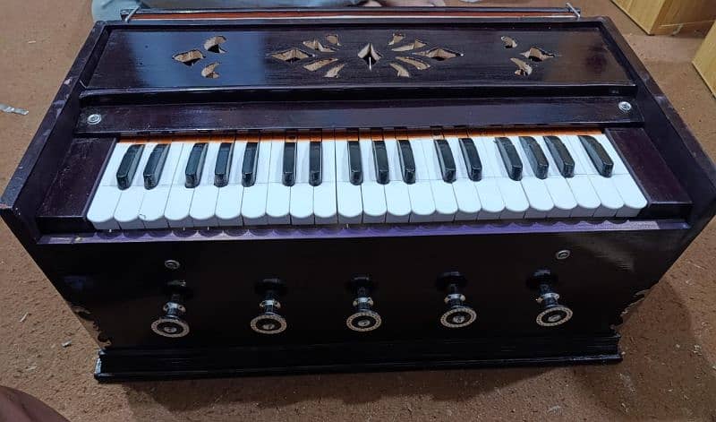 Brand new Indian Harmonium available 3