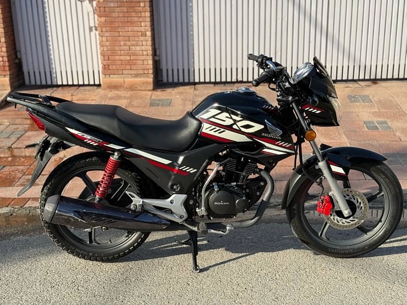 Honda cb150f 1