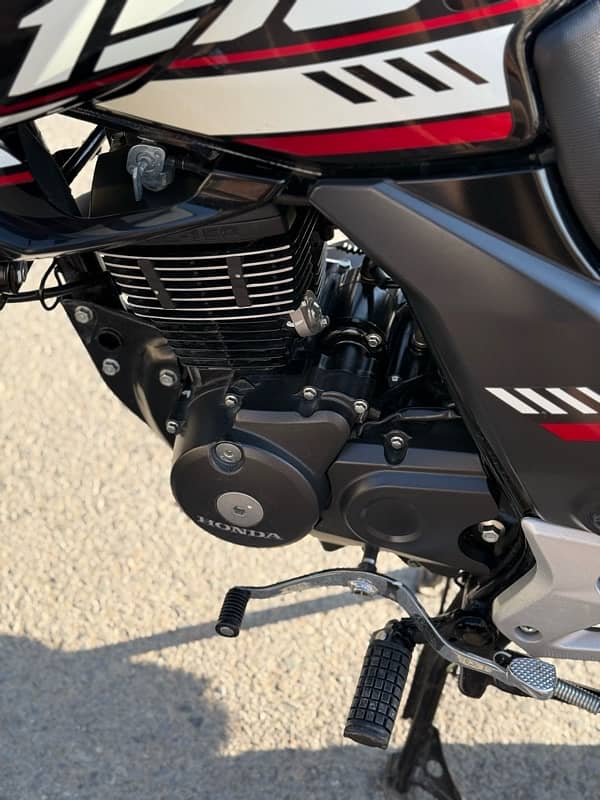 Honda cb150f 17