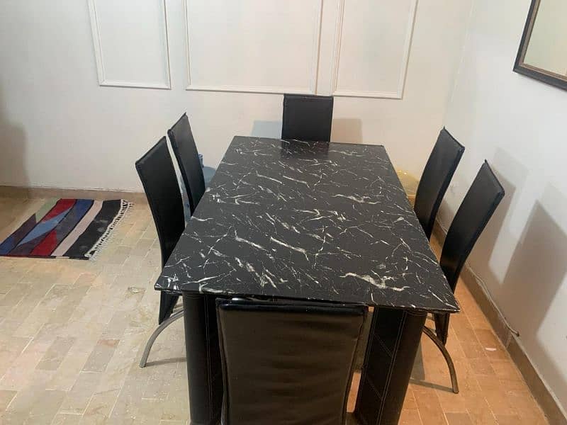 DINING TABLE FOR SALE 4