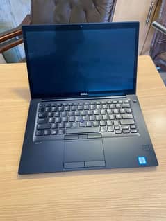 Touch Screen 5HRS Backup Dell Core i5 7th Gen Full HD 1080p BackLight