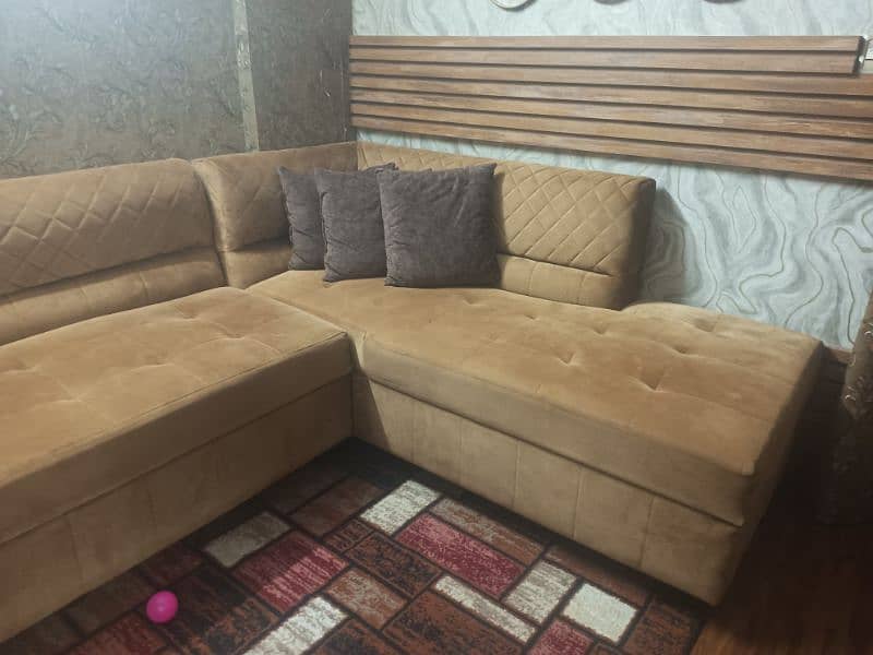 L shaped sofa and puffy set 4