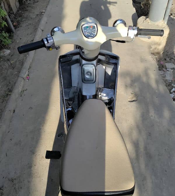 honda super cab 50cc 4 stroke 3 gear 6