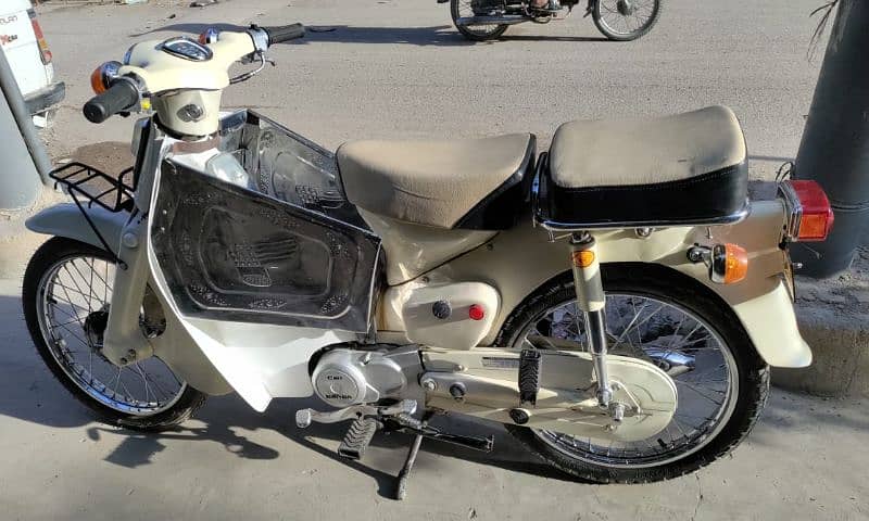 honda super cab 50cc 4 stroke 3 gear 7