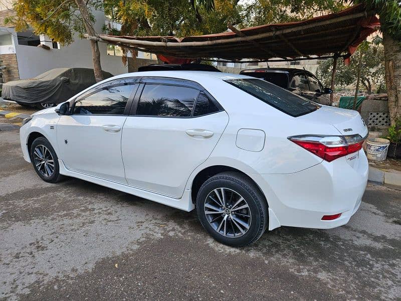 Toyota Corolla Altis 2018 1