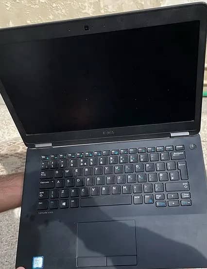 Dell Latitude E7470 0