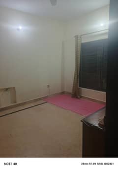 4 marla upper portion available for rent at G/13/1 for Pakistani families female girls and afghanj families