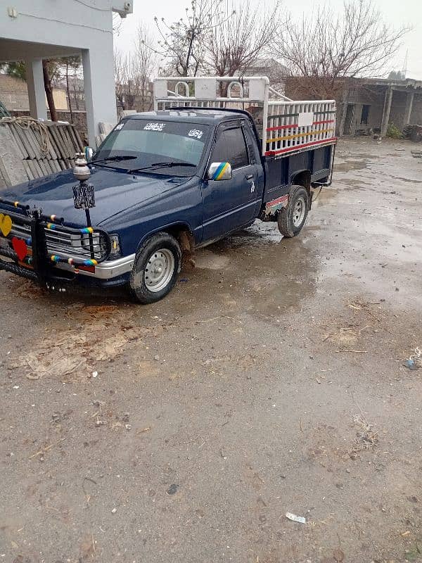 toyota hilux 7