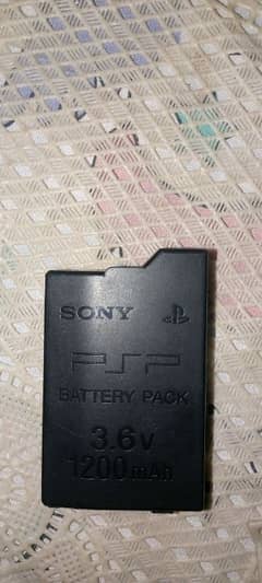 PSP ORIGINAL BATTERY AND ORIGINAL ACCESORIES