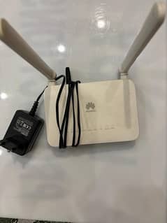 Router(HUAWEI)with original adopter EG8141 A5