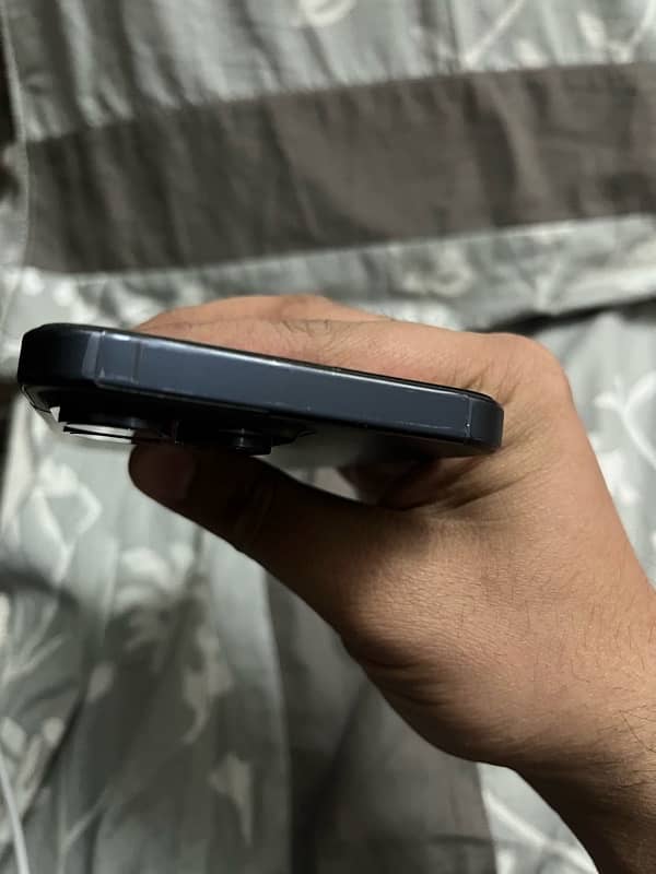 IPhone 15 Pro Max blue titanium 256 GB jv 5