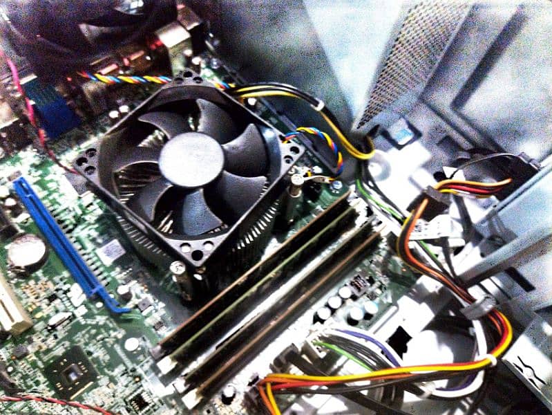 DELL OPTIOLEX TOWER CASE i5 4th generation 7