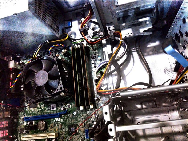 DELL OPTIOLEX TOWER CASE i5 4th generation 8