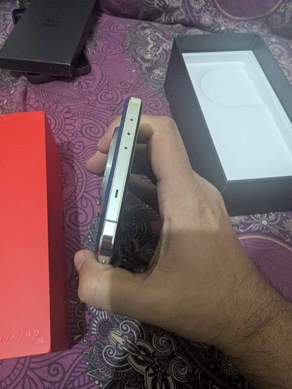 One Plus 13 16GB 512GB 10/10 Condition 3