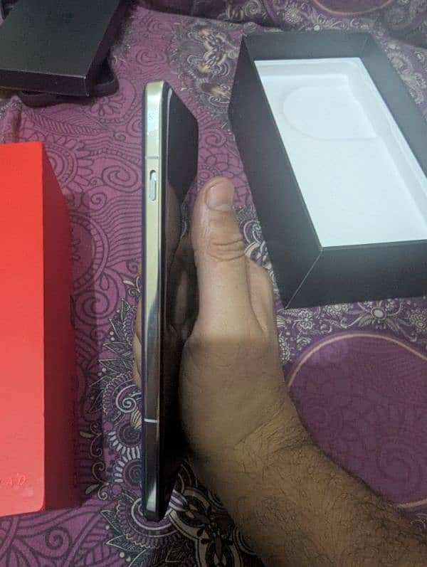 One Plus 13 16GB 512GB 10/10 Condition 4