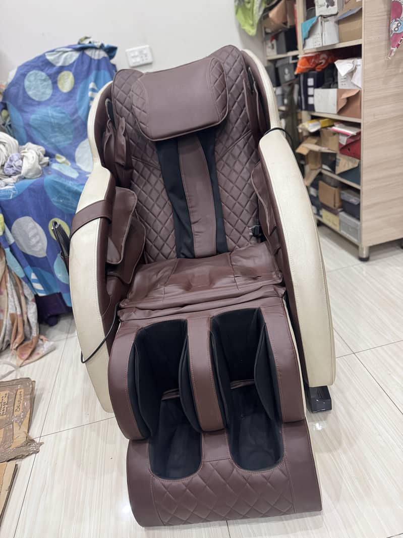 Brand new massge chair on 50%off available 1