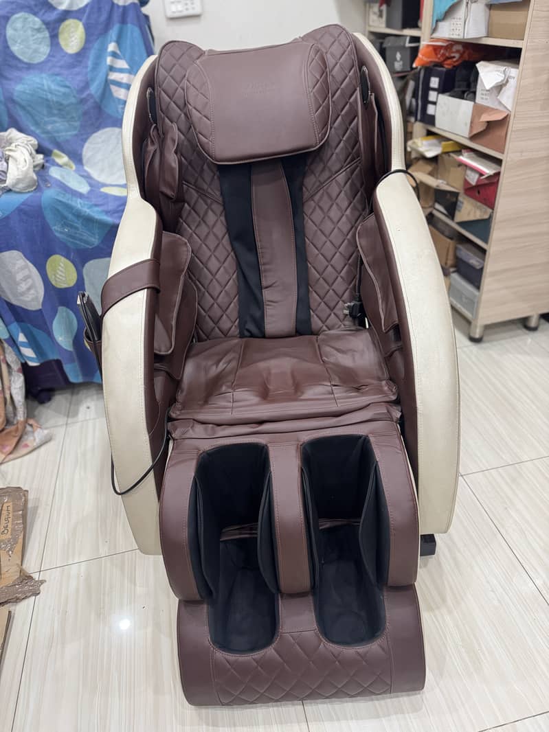 Brand new massge chair on 50%off available 2