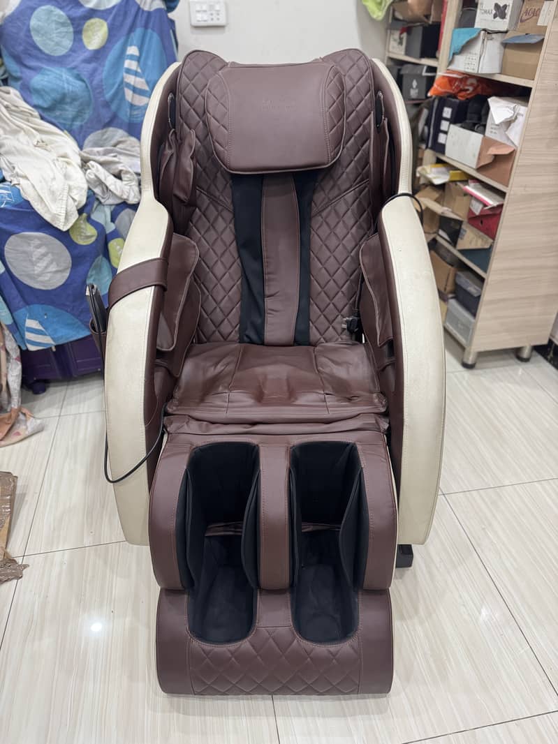 Brand new massge chair on 50%off available 3