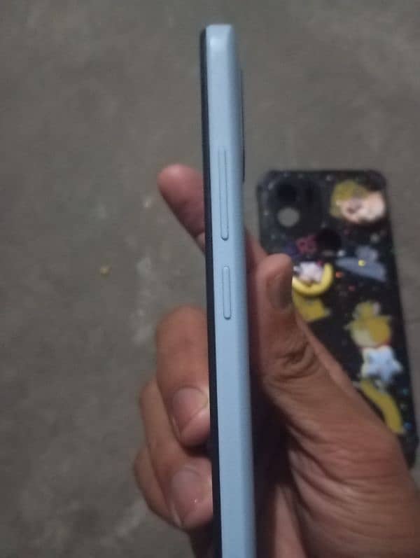 redmi A²plus mobile ,with box and orignal charger 16000 last 5