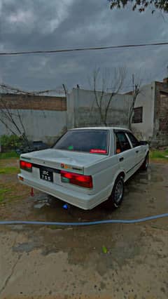 Nissan Sunny 1989