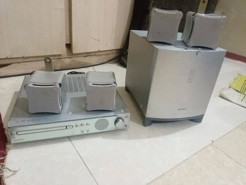 SONY Home theater sound system 0