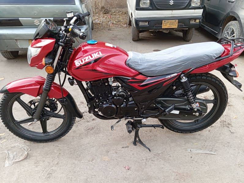 SUZUKI GR 150 1