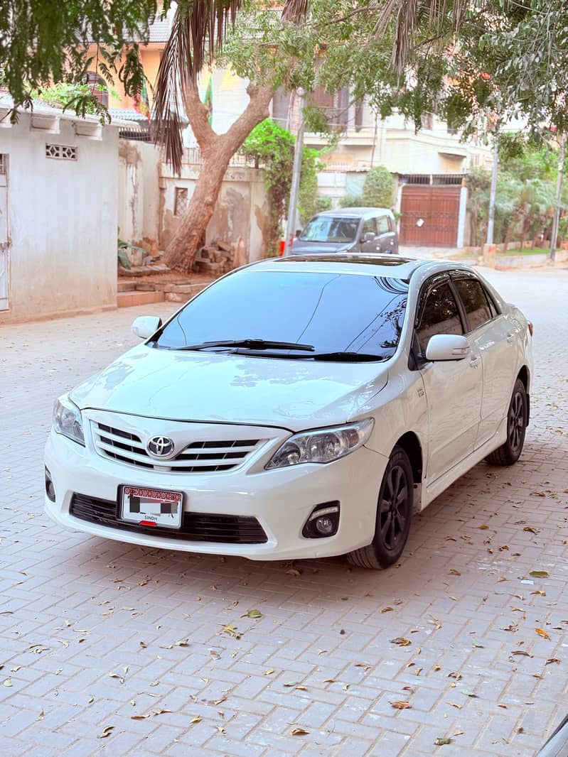 Toyota Corolla Altis 2013 4