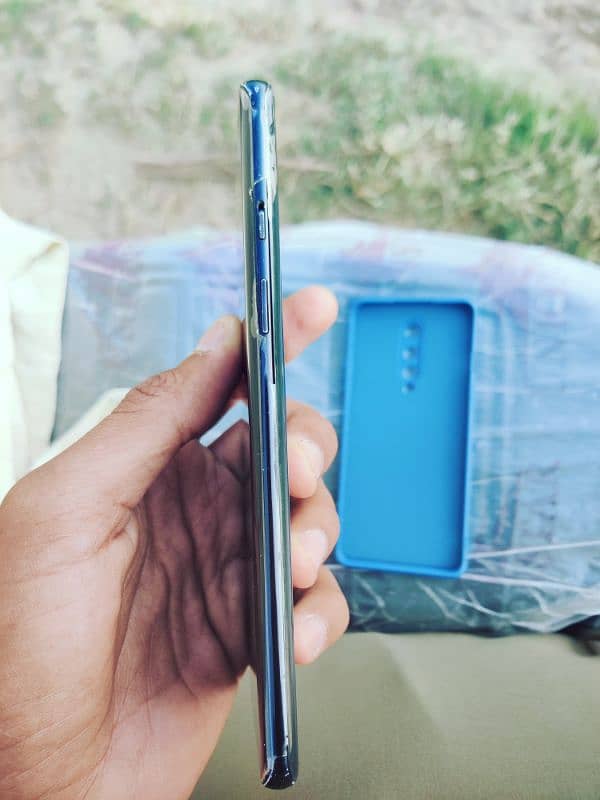 One plus 8 condition 9/10  dual sim pta proved lifetime 9