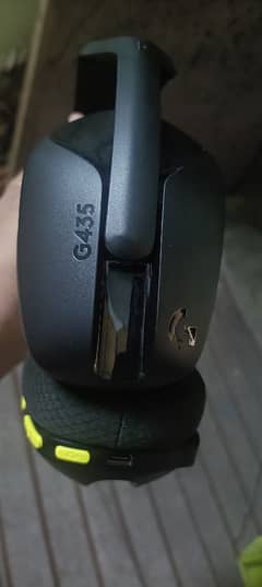 Logitech G435 wireless gaming