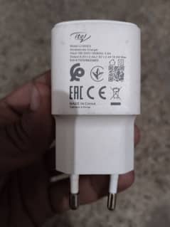 itel S25 18W box pulled fast charger adapter