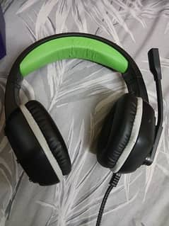 HEADPHONE