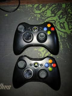 Xbox 360 2 Original Wireless Controllers