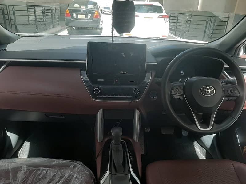 Toyota Corolla Cross HEV X 2024 6