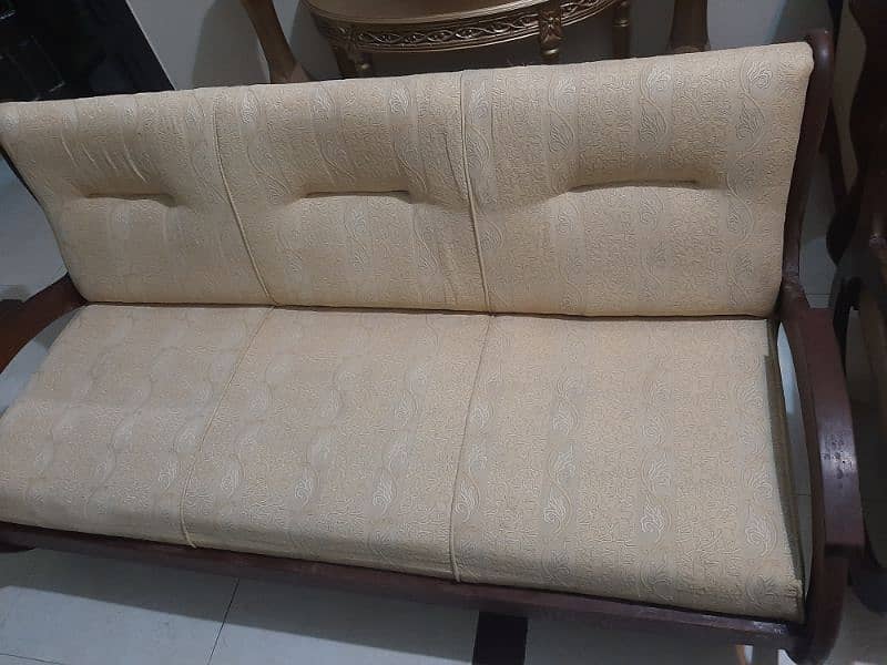 5-Seater Wooden Sofa Set for Sale – Like New Condition 4