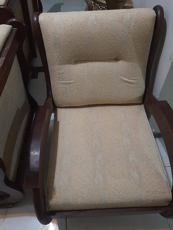 5-Seater Wooden Sofa Set for Sale – Like New Condition 5