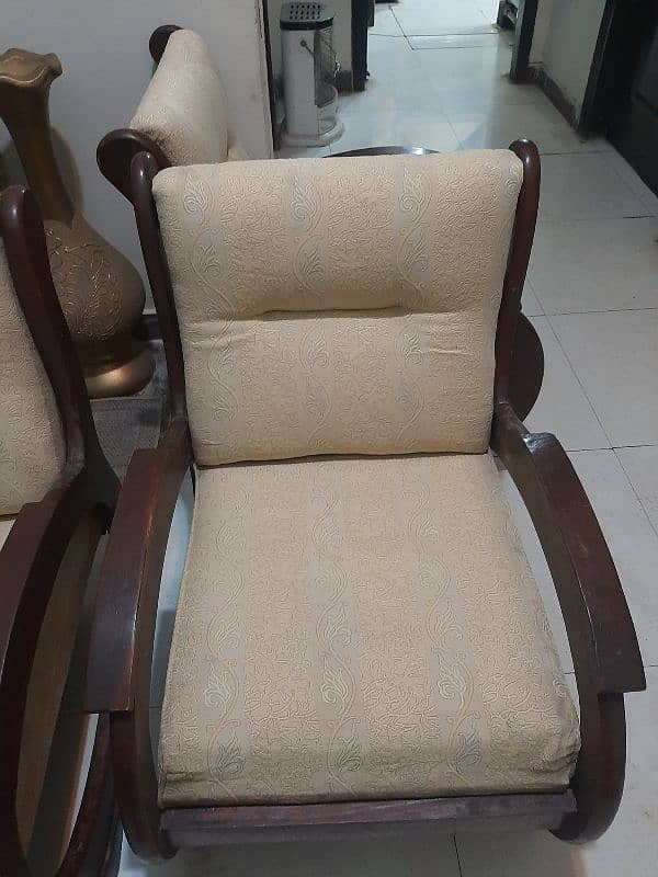 5-Seater Wooden Sofa Set for Sale – Like New Condition 6