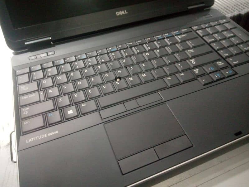 Dell latitude e6540 core i5-4 generation 8/500 Hhd. 2