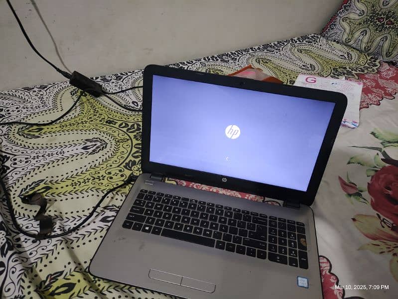 HP LAPTOP WINDOWS 10 CORE I3 6TH GENERATION 14