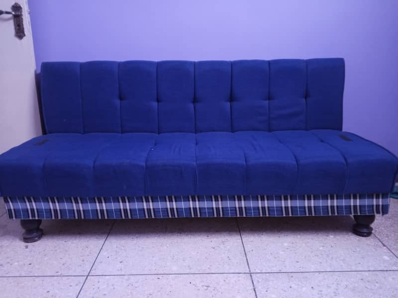 Sofa Come Bed (same as new) 0