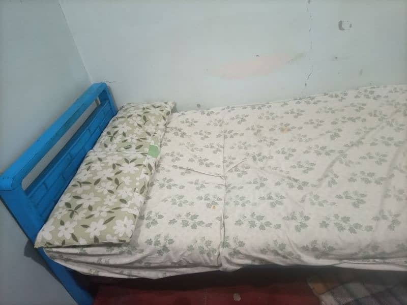 bed without metrees 0